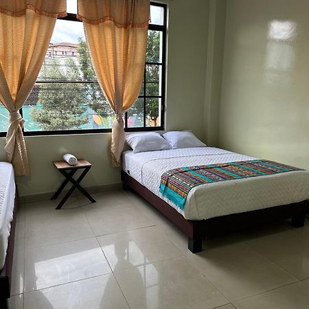 Hostal Marin Central Quito Dış mekan fotoğraf