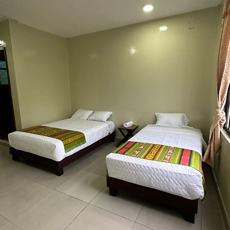 Hostal Marin Central Quito Dış mekan fotoğraf