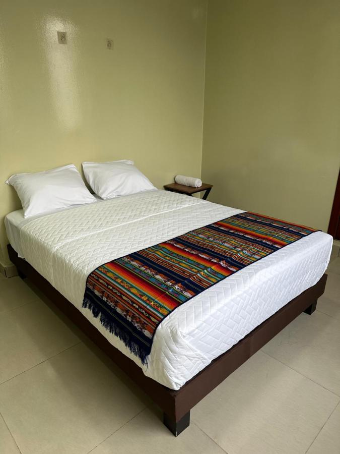 Hostal Marin Central Quito Dış mekan fotoğraf