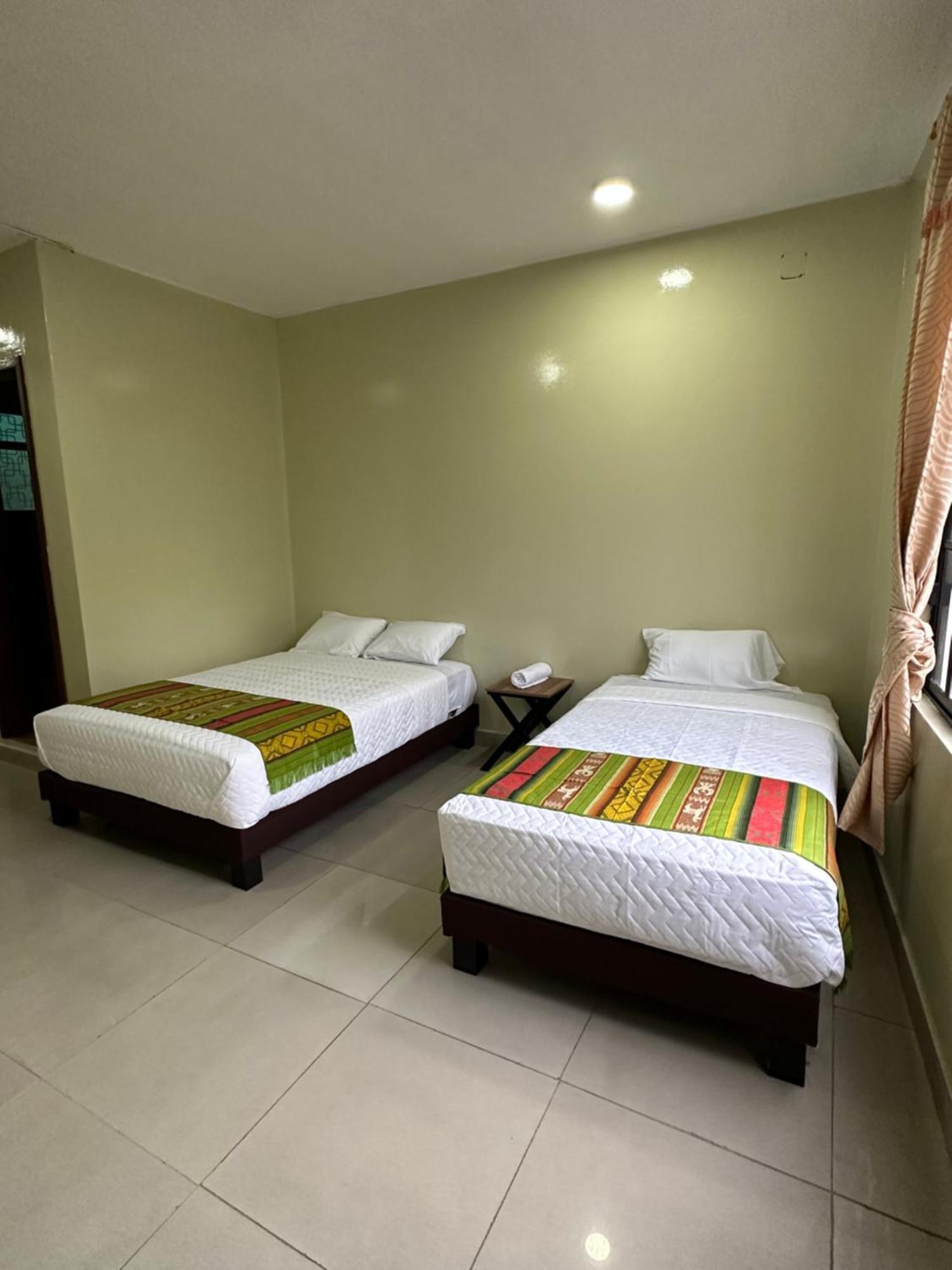Hostal Marin Central Quito Dış mekan fotoğraf